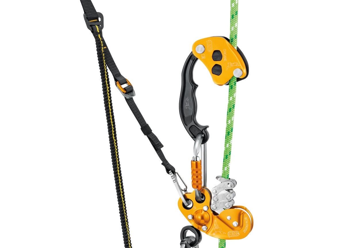 D022EA00-KNEE-ASCENT-CLIP-