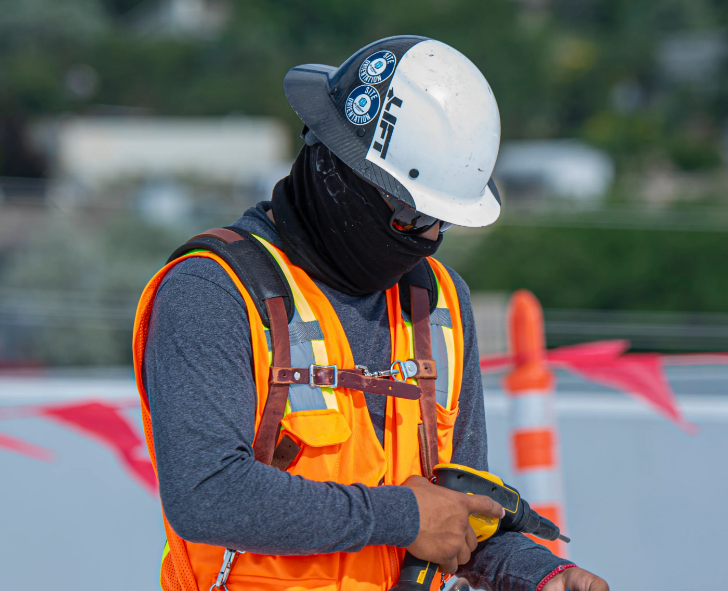 Lift Dax Fiber-Reinforced Full Brim Hard Hat