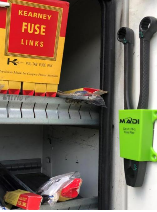 MADI 10” Lineman Fuse Plier #FP-1